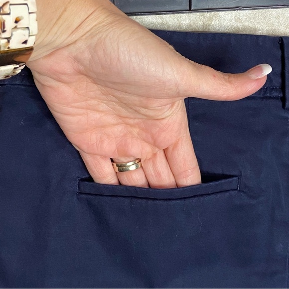 TALBOTS / The Perfect Short Bermuda Mid Rise Shorts Size 4 - Picture 7 of 10